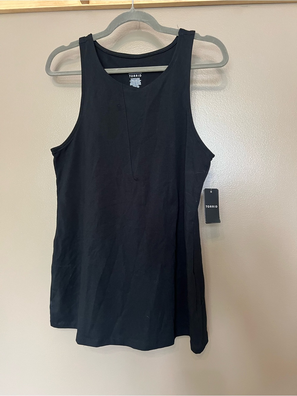 torrid Black Sleeveless Scoop Neck Tank